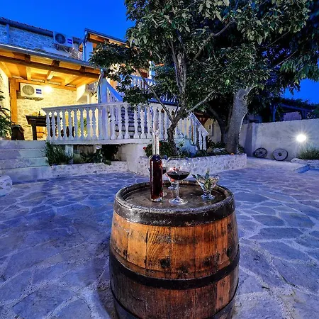 速迪耶尼多威度假屋