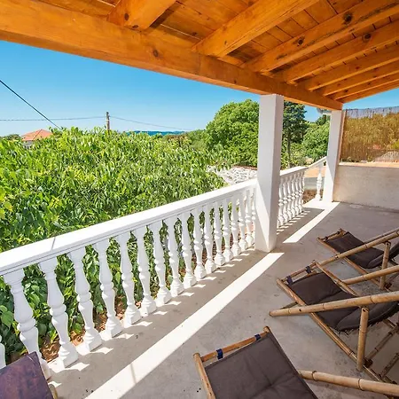 度假居 速迪耶尼多威度假屋 Sukošan