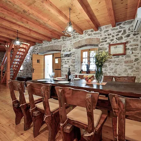 Holiday home Sudinjevi Dvori Sukosan
