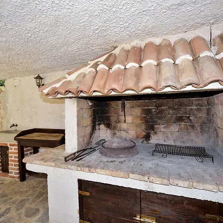 Casa de Férias Sudinjevi Dvori Sukošan