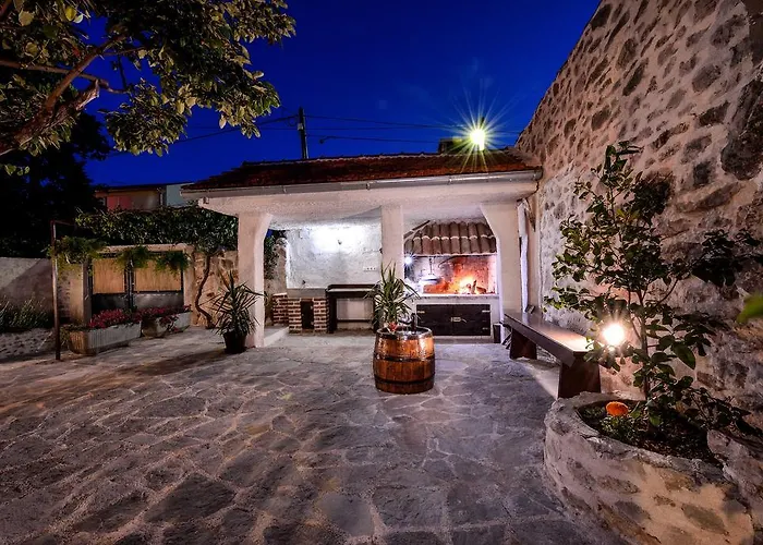 Sudinjevi Dvori Сукошан