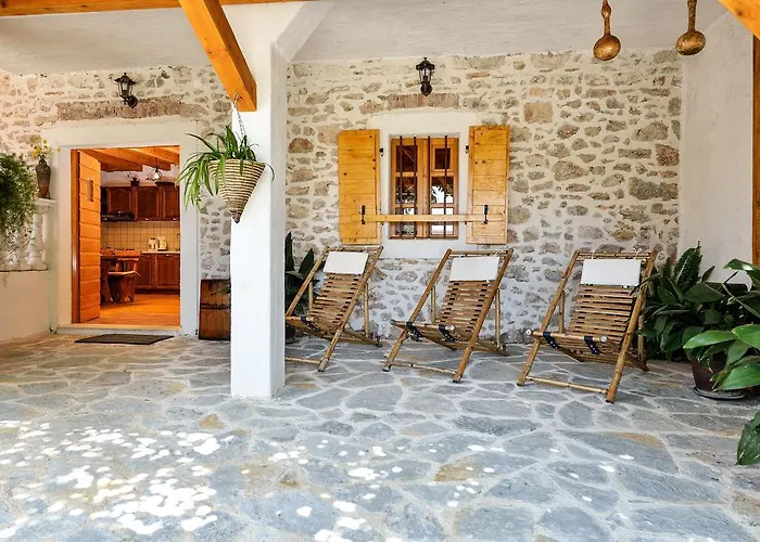 Дом отдыха Sudinjevi Dvori Сукошан