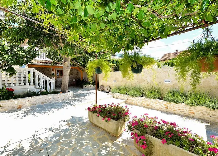 Sudinjevi Dvori Сукошан